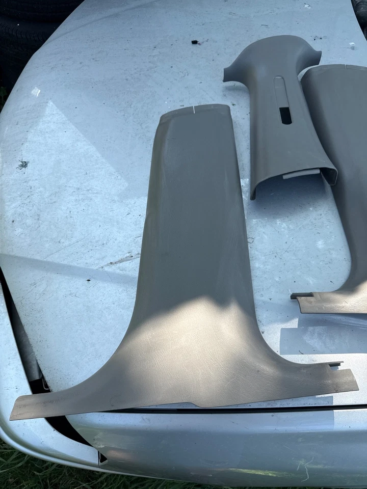 Chevrolet Impala 2000 2005 OEM repuesto pilar B juego de molduras interiores 1432004 Foto 2 de 4