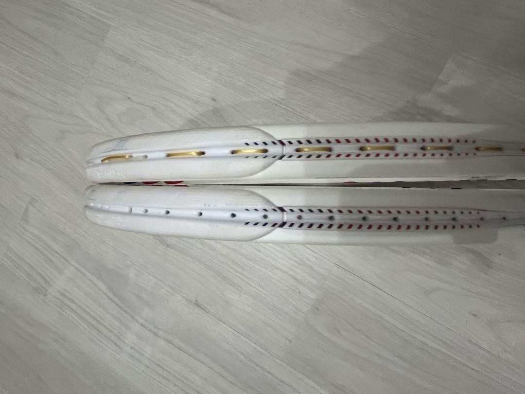 【美品】Tecnifibre T-fight 300 Isoflex G3 Tecnifibre T-Fight 300 Isoflex G3 4 3/8 Tennis Racket Pair