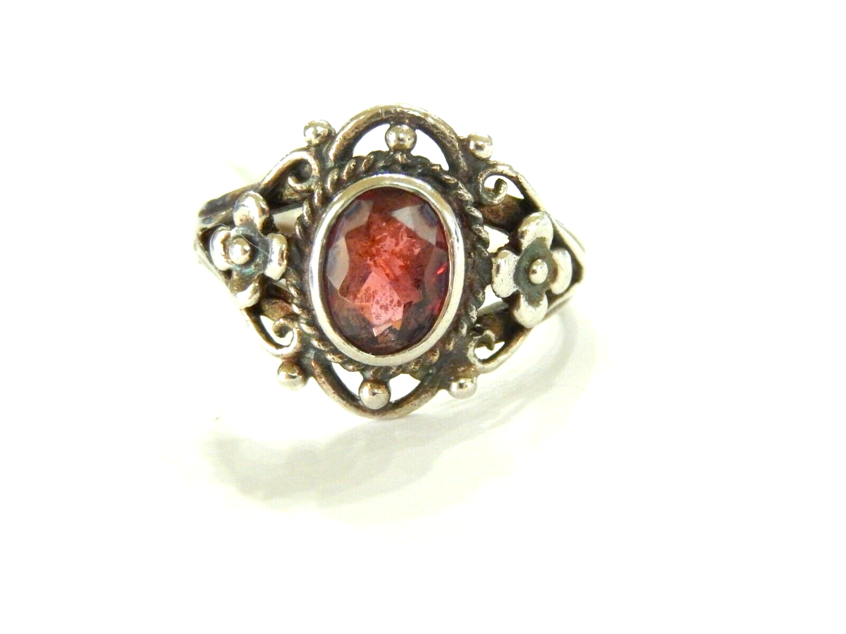 VINTAGE* Sterling Silver 925 Antique Style Garnet Ring Size 8.25 