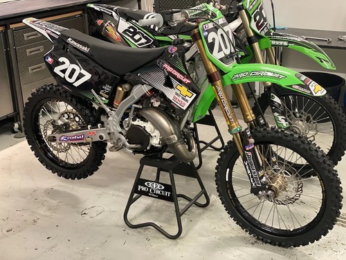 2004 Pro Circuit Graphic Kit Kawasaki - Picture 2 of 4