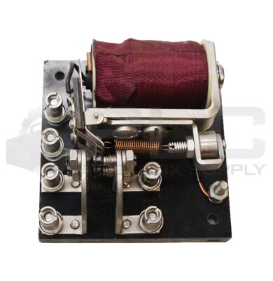 NEW STRUTHERS DUNN 8817 Spulenrelais Coil Relay 112XBX132