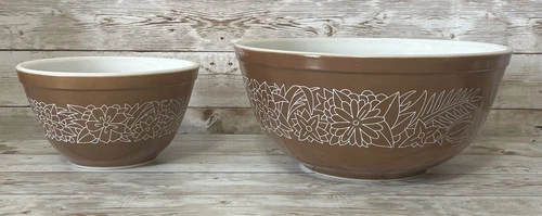 Pyrex Mixing Nesting Bowls Set of 2 Woodland Brown Floral 401 and 403