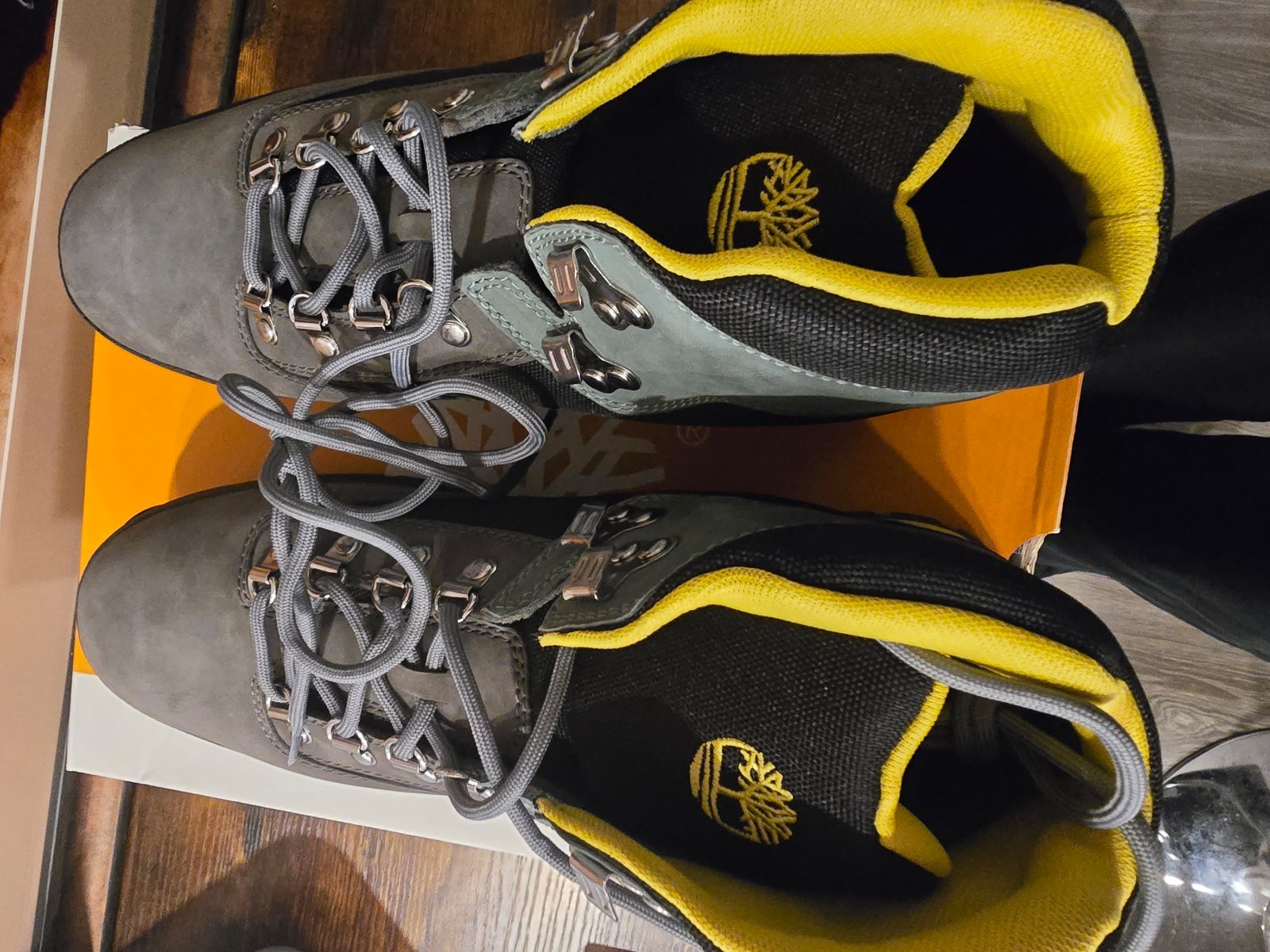 TIMBERLAND EURO HIKER MID [TB0A2A38033] MENS Size 10 US Grey / Black / Yellow image 8