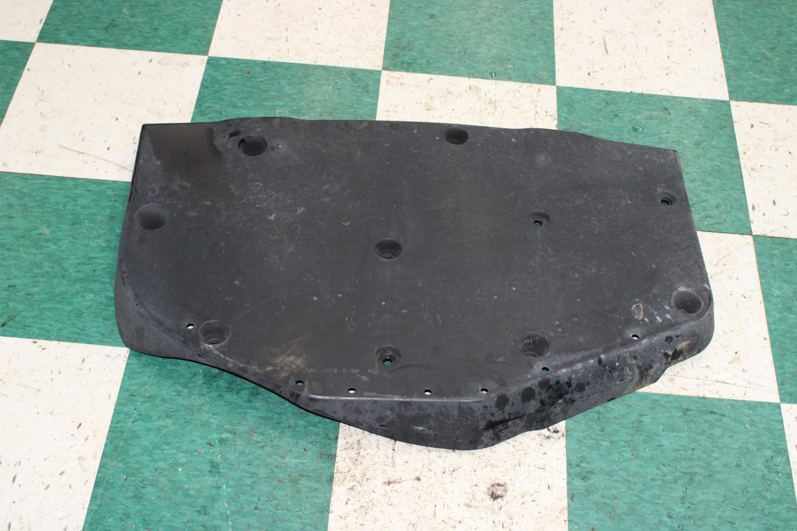 14-21 Ghibli Black Rear End Under Body Splash Guard Shield Unit OEM OE Factory
