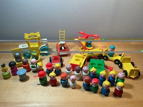 Vintage Lot Of Fisher Price Little People - Castle, Sesame Street, Airport +