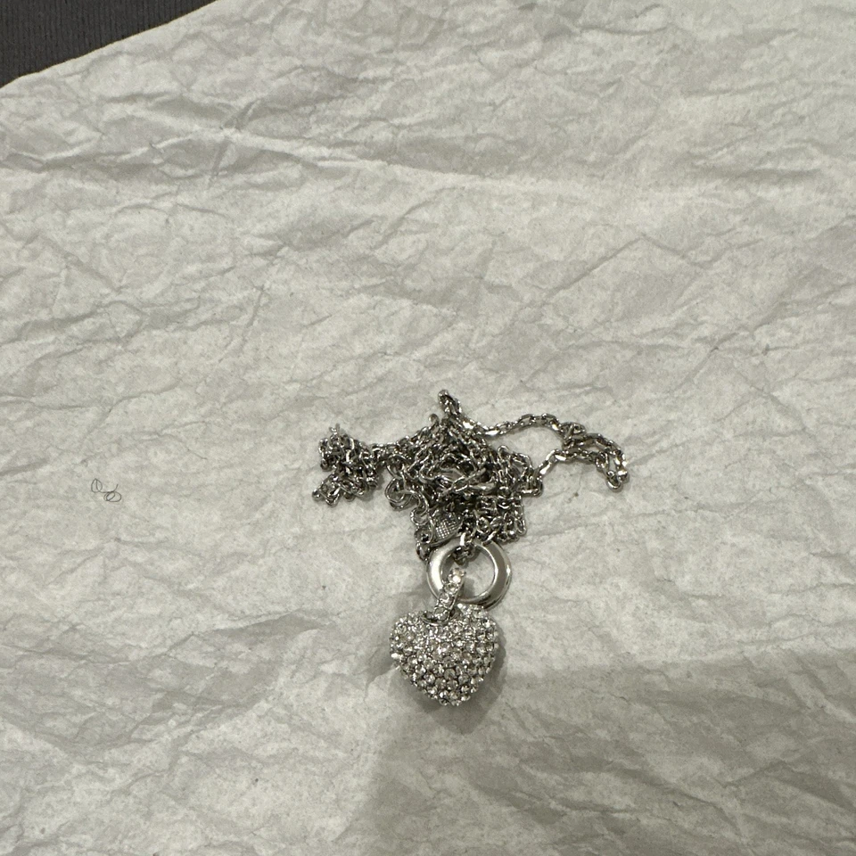 Collier pendentif cœur argenté alliage cristaux ronds breloque pavé strass - Photo 2/2