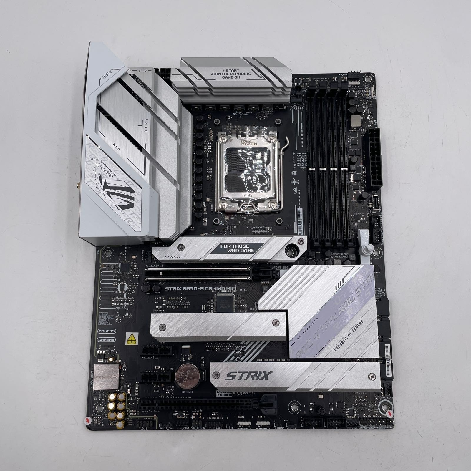 ASUS ROG Strix B650-A Gaming WIFI AMD AM5 DDR5 WiFi 6E ATX Motherboard - READ
