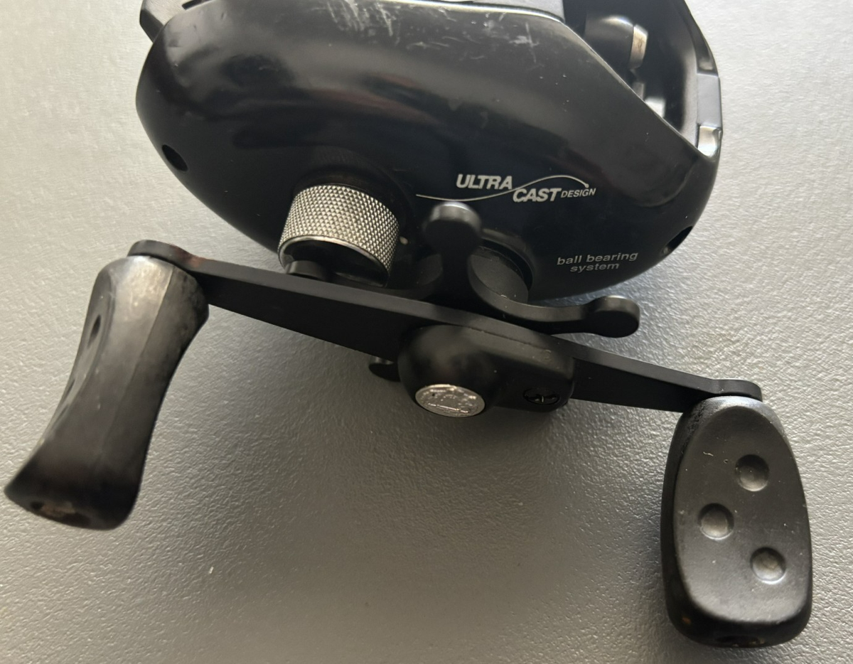 Abu Garcia Ambassadeur Mag Plus XT Ultra Cast Design Fishing Reel