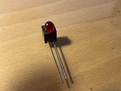 5mm LED Bulb With black lamp holder 90 degree angle PCB fixing seat red.