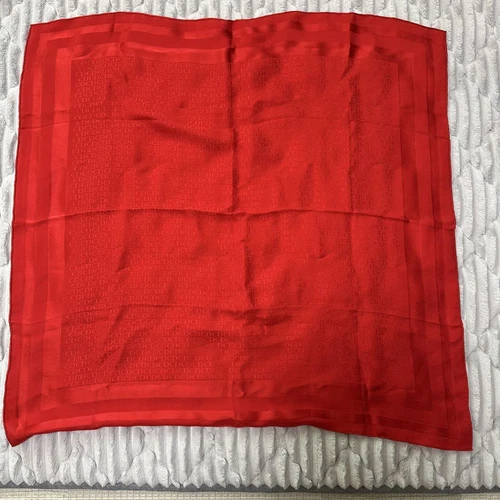 Authentique foulard Christian Dior rouge 100% soie 65 x 65 cm du Japon décontracté