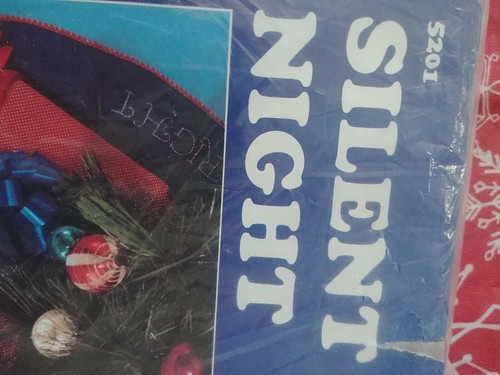 Neu Design Works Weihnachten Filz Stille Nacht Krippe #5201 Baum Rock 36" Vintage - Bild 4 von 6