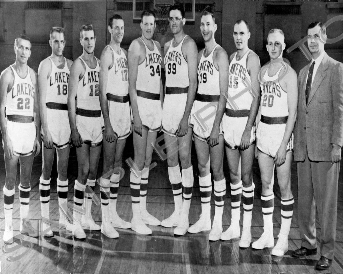 1953-1954 MINNEAPOLIS LAKERS NBA CHAMPIONS TEAM 8x10 PHOTO