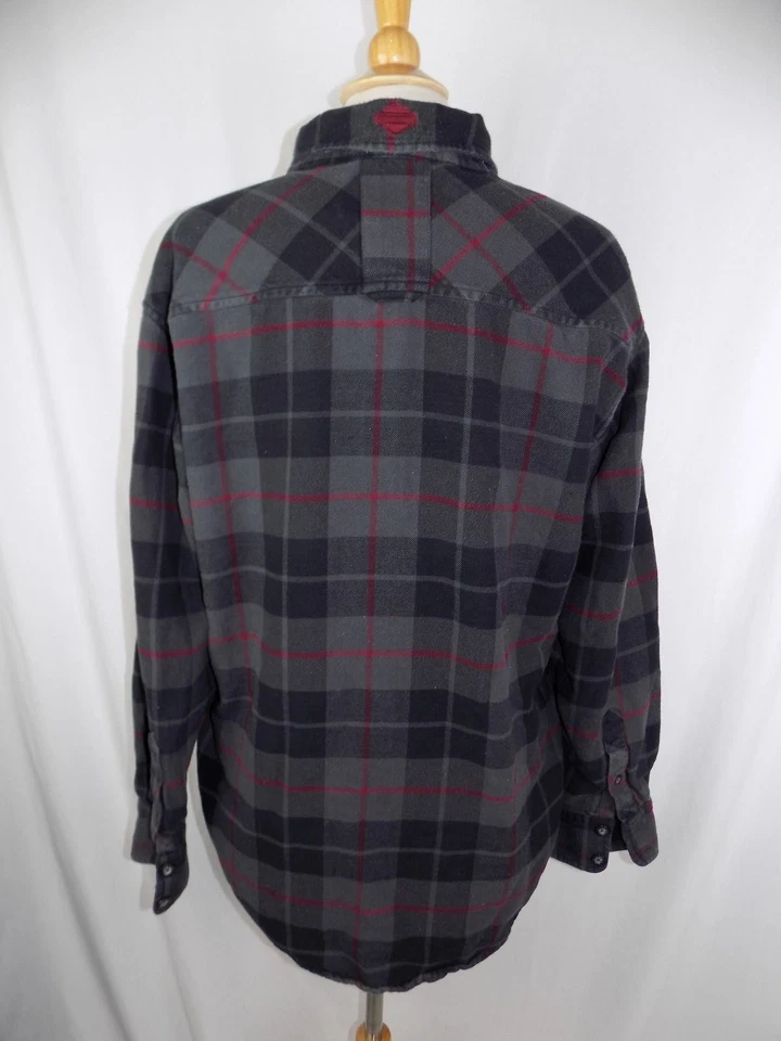 Camisa Harley-Davidson Gris Negro Rojo L/S Franela Botón Talla Mediana Para Hombre  Foto 4 de 4