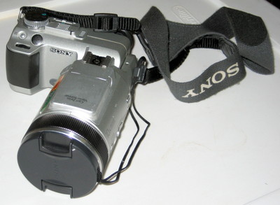 【訳あり】SONY Cyber-shot DSC-F717 デジタルカメラ Sony Cyber-shot DSC-F717 5 MP Digital Camera - Silver 27242613225