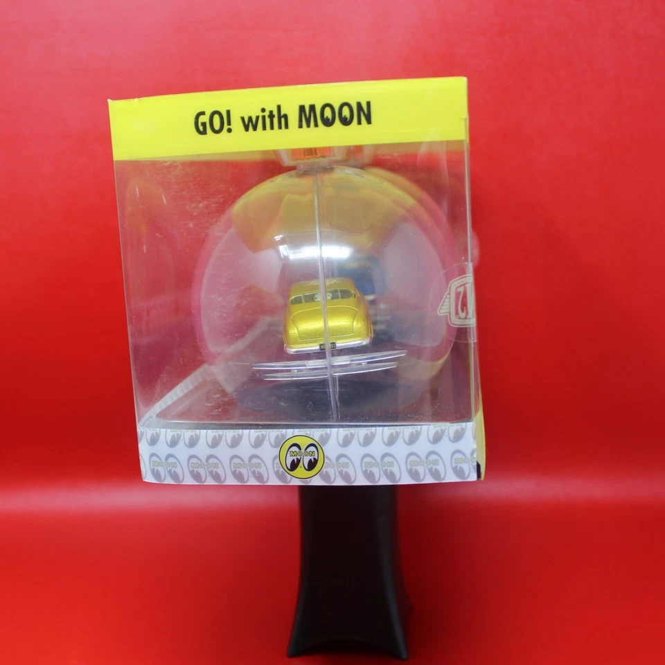 M2 Machines Christmas Ornament 2-Pack 1949 Mercury Yellow + Blue MOONEYES - Image 2 of 4