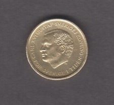 Sweden 1991. 10 Kronor.  King Carl XVI Gustaf. Three crowns. Nordic gold. KM 877