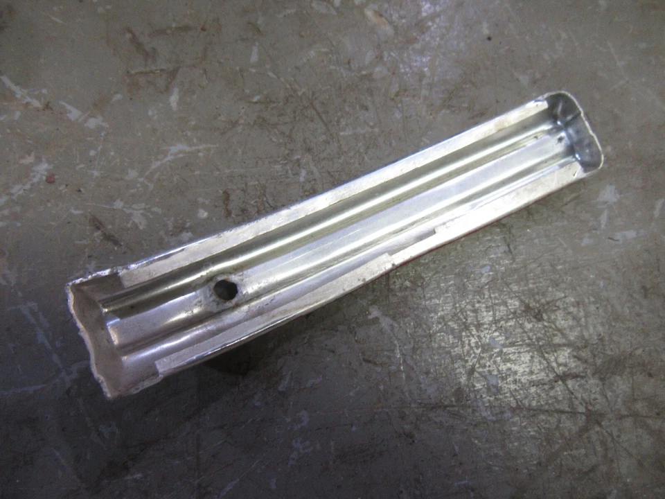 Camión Ford F100 150 1973-1979 Ranger cabina exterior moldura esquina inferior D Foto 2 de 2