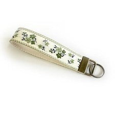 Embroidered Fabric Wristlet Keychain for Women, Cute Wrist Key Chain B-floral