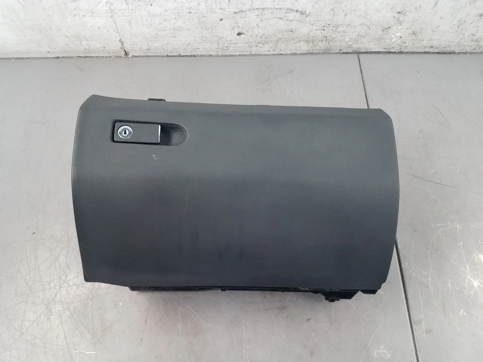 Mercedes Benz AMG E 63 2012 guantera #2691 VV9 Foto 2 de 4