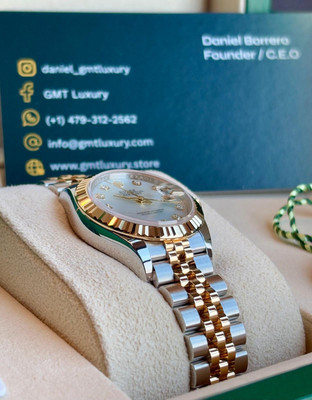 Rolex Lady-Datejust 28 “Mother of Pearl” Yellow Gold COMPLETE SET