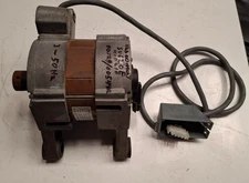 Wascomat  Washer MOTOR, 3 PH,  SU620/W620. P/N: 438970141  (Used)