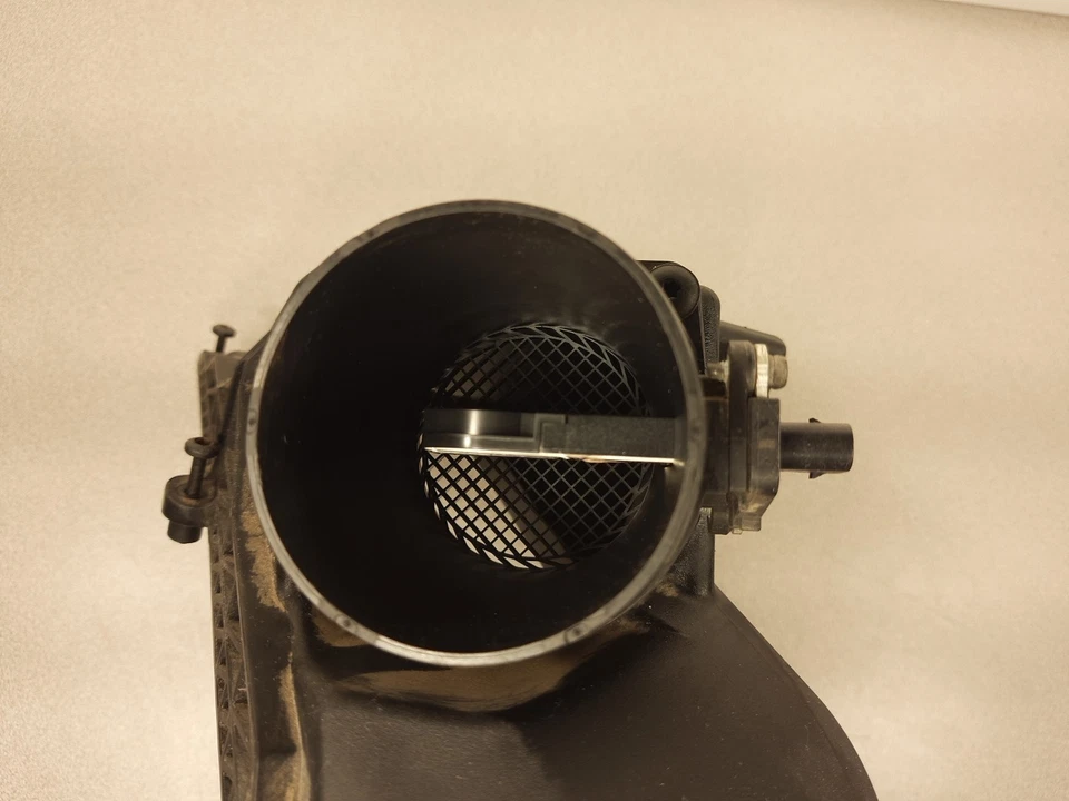 2012 Audi A4 OEM Air Cleaner Box Top Upper Half with genuine airflow 10157 - Image 4 of 4