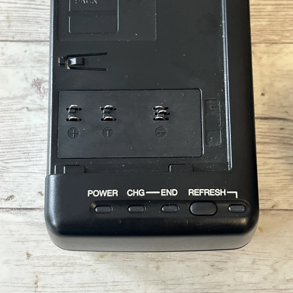 Genuine JVC Charger AA-V11EK For JVC BN-V12U Batteries - Image 4 of 4