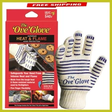 Stylish & Functional Oven Mitt - Made with Flame-Resistant Silicone for Safety