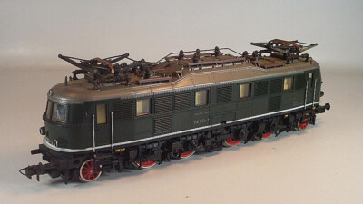 Roco H0 Locomotive Électrique 4141 C BR118 051-2 - Noir - Analogue - Occasion Top État