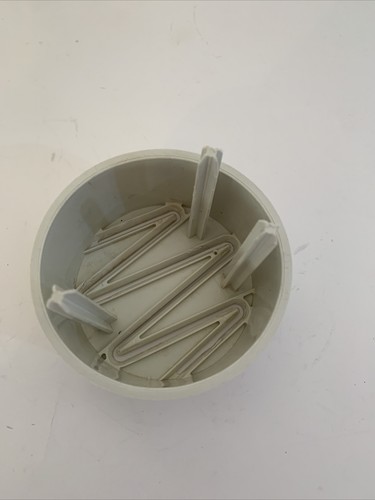 Pampered Chef Food Chopper 2585 Replacement Parts Round Blade Guard Part - Picture 3 of 4