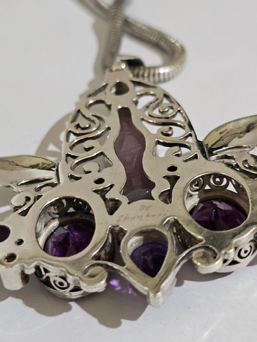 Virgin Mary Amethyst and pearls pendent Rear Find jeweley by Shankari - Picture 4 of 12