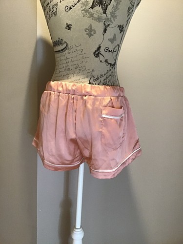 beginning boutique Satin Pj Shorts, Peach XL - Picture 2 of 3