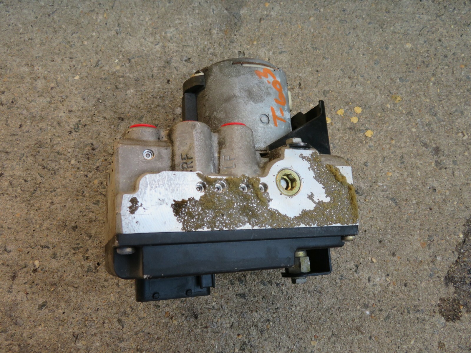 2000-2001 BENTLEY ARNAGE SEDAN 6.75L ANTI LOCK BRAKE SYSTEM ABS PUMP MODULE OEM