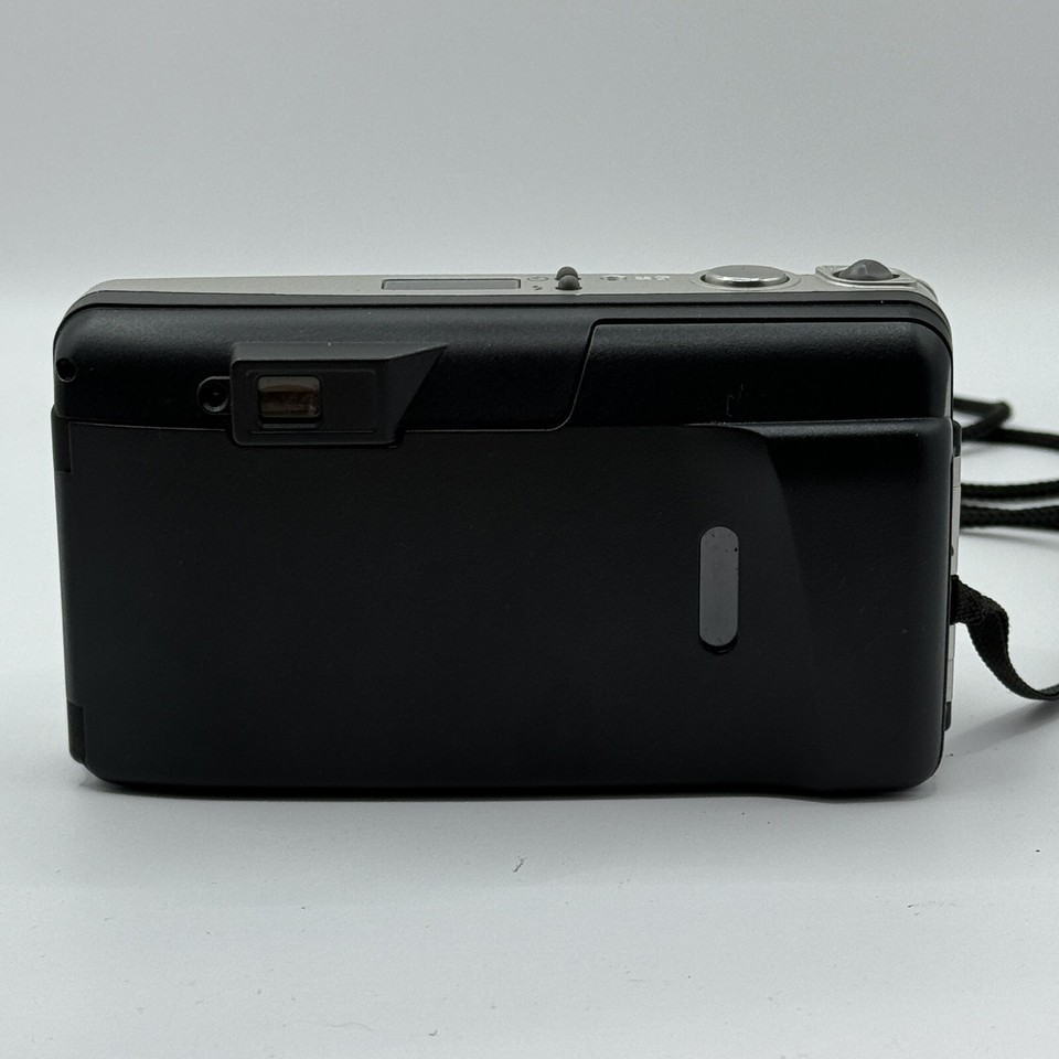 Olympus Superzoom 105G 35mm Film Point and Shoot Camera Silver With