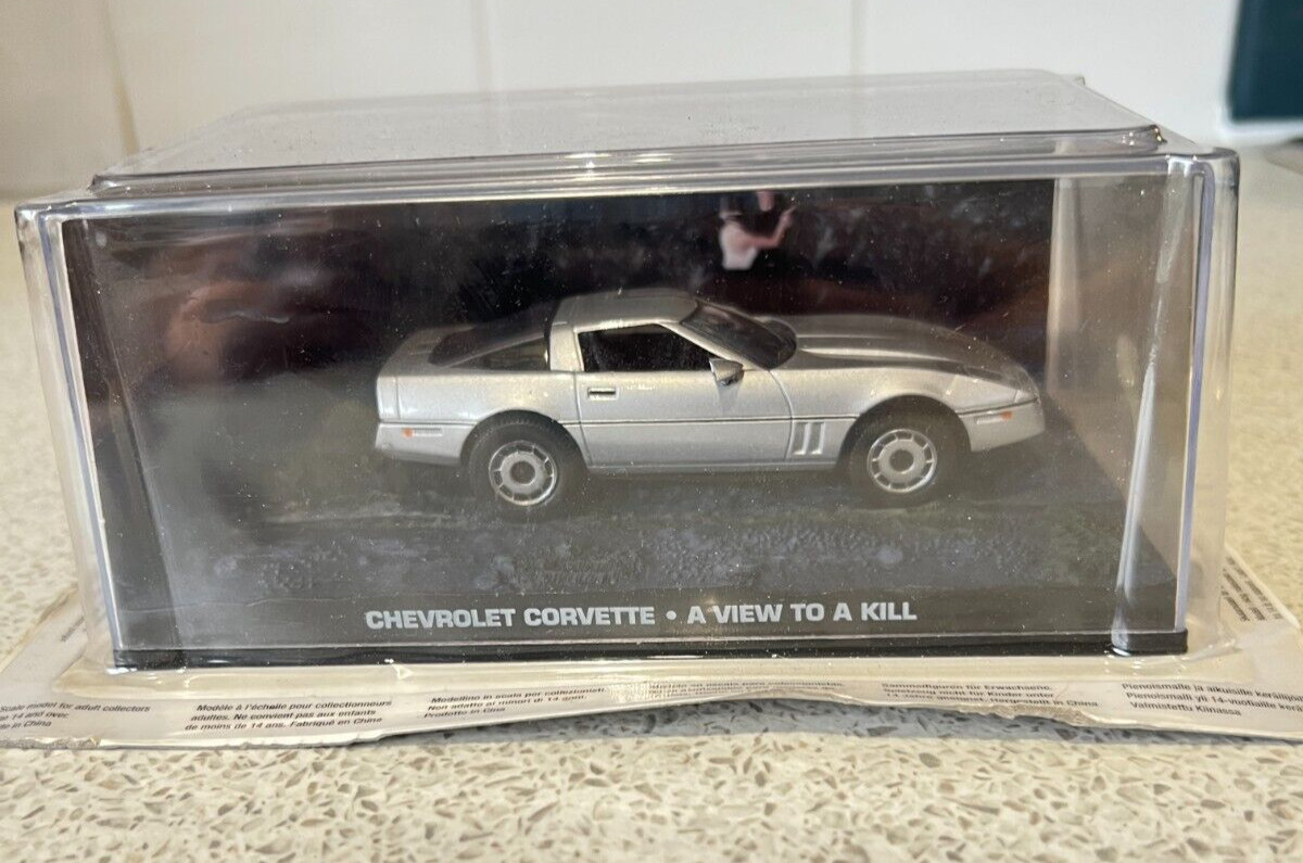 GE Fabbri James Bond Chevrolet Corvette  View To A Kill  Diecast  1/43 Scale