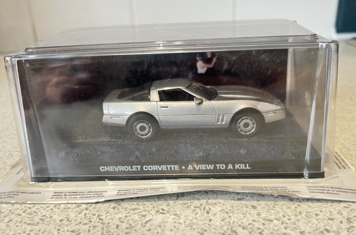 GE Fabbri James Bond Chevrolet Corvette  View To A Kill  Diecast  1/43 Scale