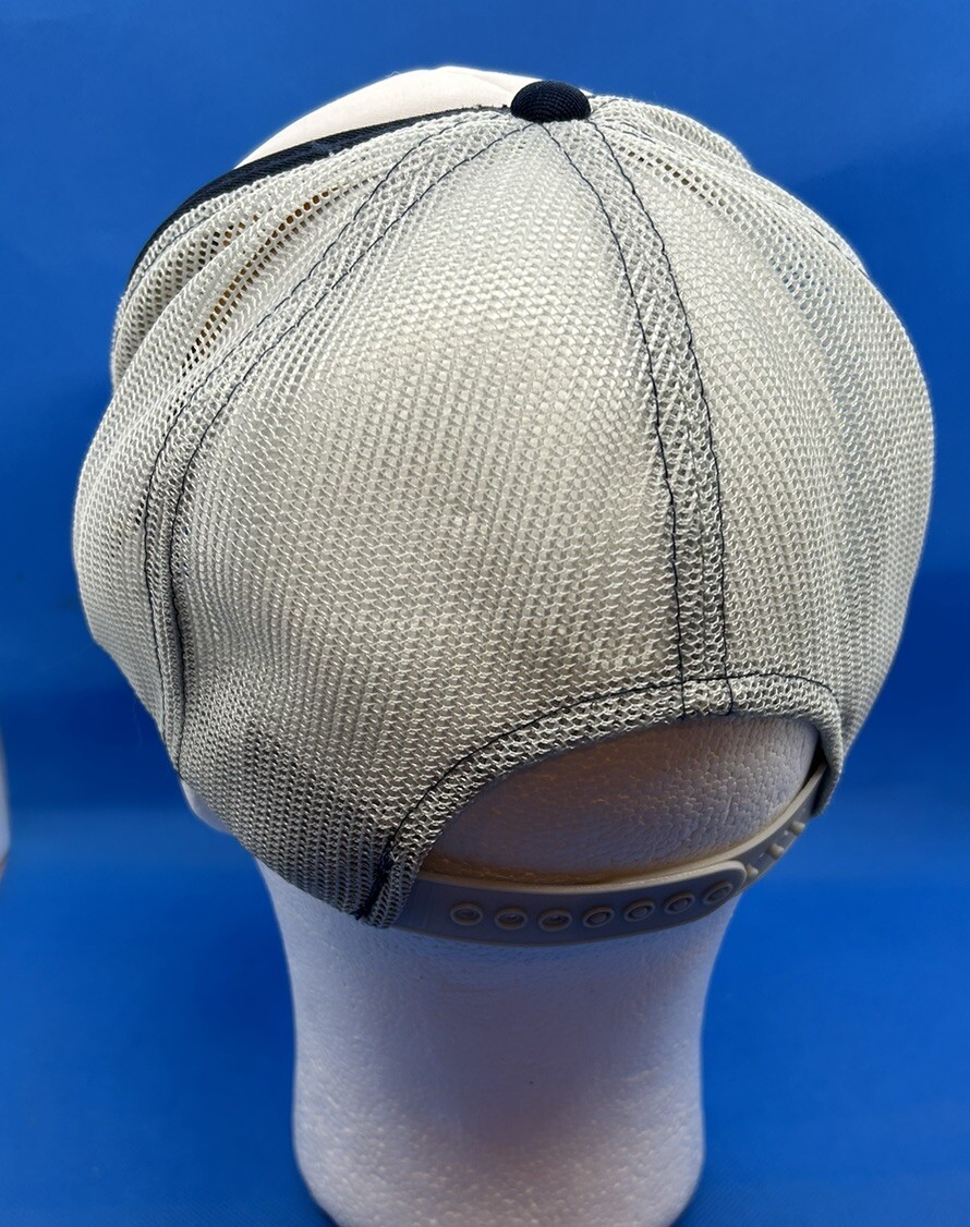 Picture 4 of 8