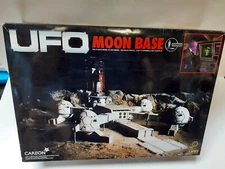 UFO - MOON BASE - sealed model kit.