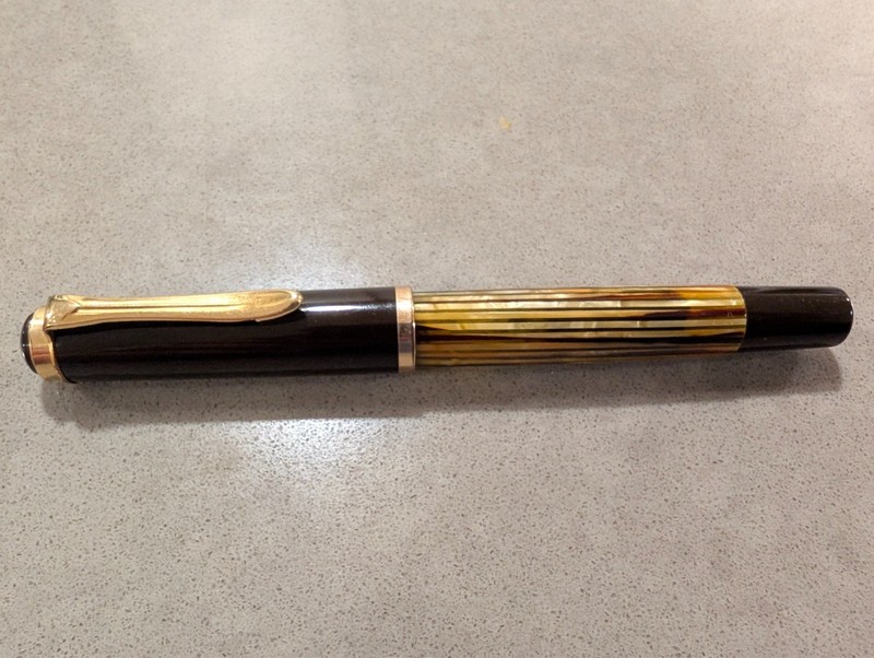 Vintage Pelikan 400 in Tortoiseshell Brown & Gold 14c 585 Oblique Med Gold Nib