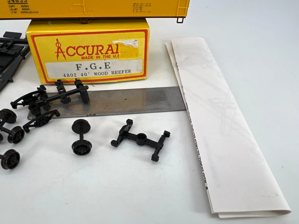 Accurail #4802 F.G.E 40' Wood Reefer Unassembled Kit w/ Box - Image 3 of 4