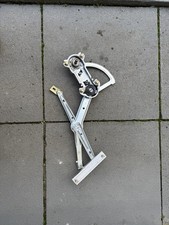 Mercedes Benz W201 190E Fensterheber vorne rechts manuell Kurbel