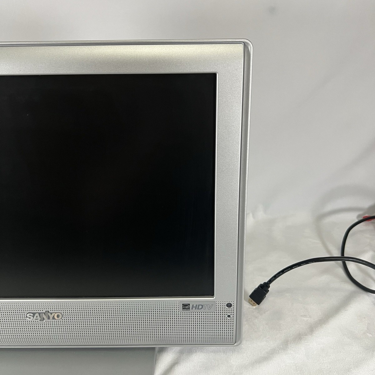 Sanyo DP19647 LCD HDTV 19