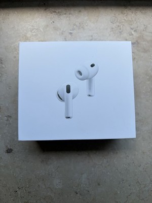 Apple AirPods Pro 3rd Generation - MagSafe, Kabelloses Ladecase, Weiß