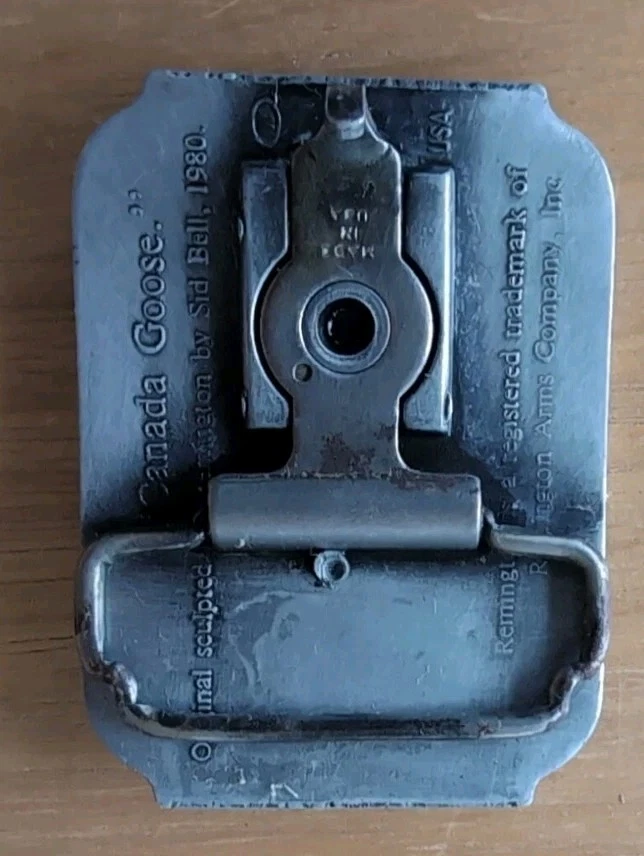 Fivela de cinto Remington "First In The Field" Canadá ganso estanho - Imagem 2 de 4