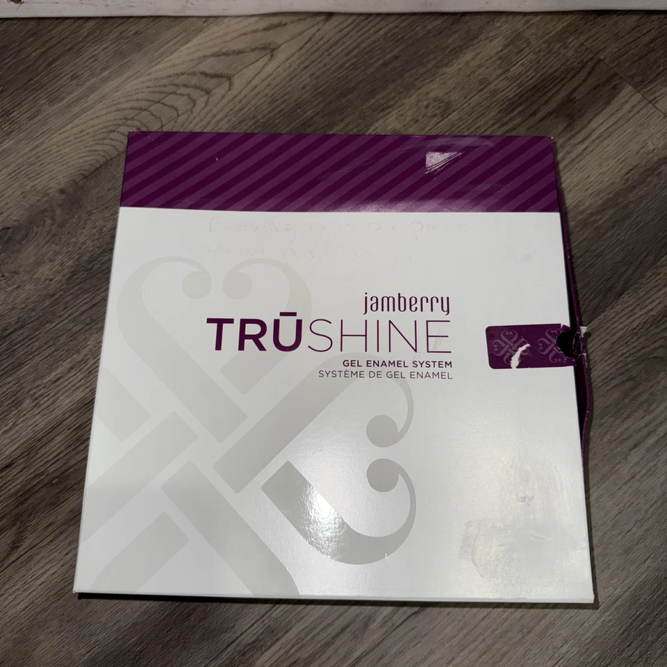 Jamberry TruShine Sistema de Esmalte en Gel Lámpara de Curado LED y Juego de Aplicación Completo NIOB Foto 2 de 4