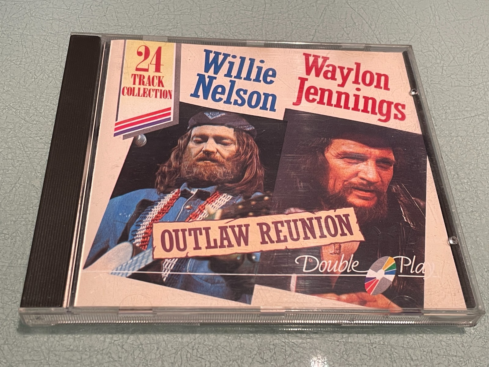 Willie Nelson & Waylon Jennings - Outlaw Reunion - CD Album - 24 Great Tracks