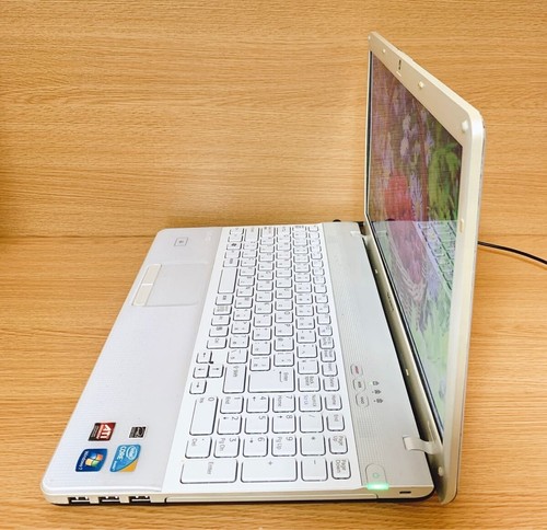 SONY VAIO Intel Core i3 HDD 750GB Memory 4GB - Picture 7 of 7