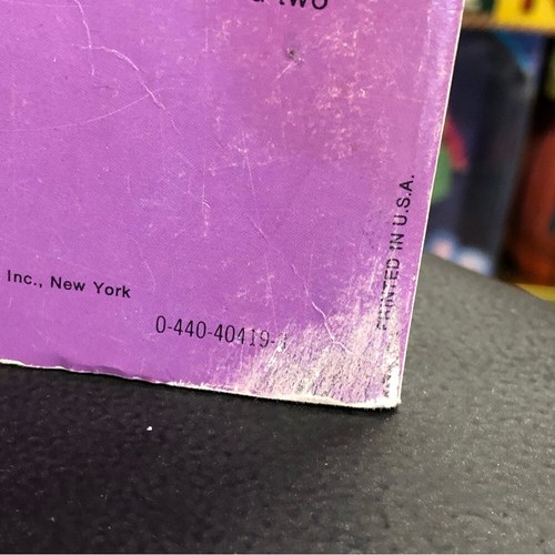 Judy Blume LOT - 1978 Are You There God? Its Me Margaret + Signed Unlikely Event - Picture 9 of 16