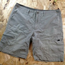 EDDIE BAUER Nylon Blend Flat Front Beige Hiking Camping Bermuda Shorts Men's 38