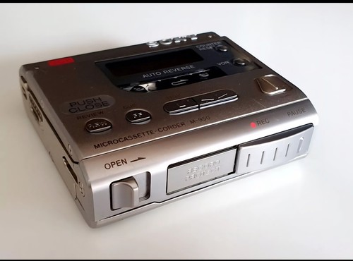 SONY M-950 Micro Cassette Recorder Dictaphone World smallest Auto.R Collectable - Picture 6 of 10